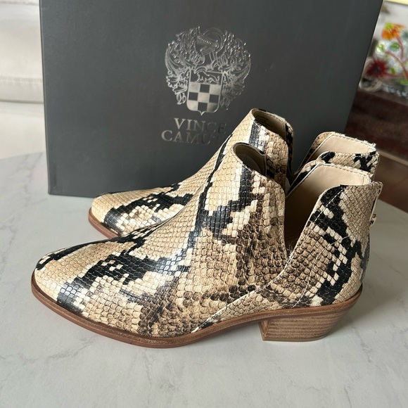 Vince Camuto Brown Ankle Boots with Western Influence - Picture 5 of 6